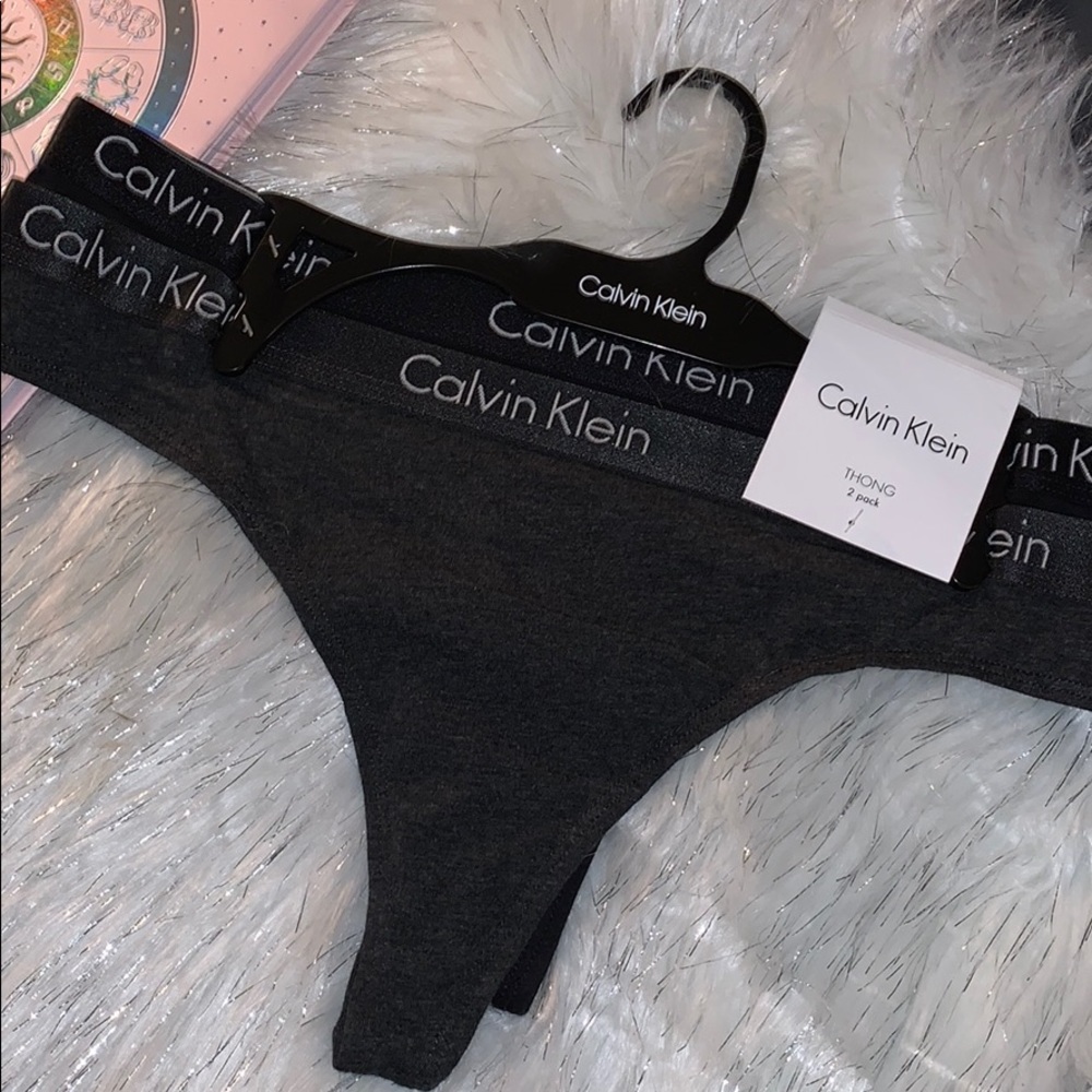 CALVIN KLEIN 2 pack thong ✨